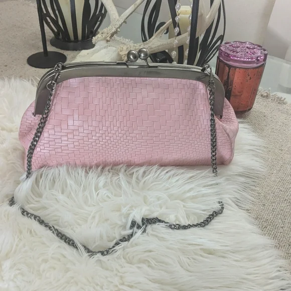 Paticia Nash Pink Woven Clutch - Picture 2 of 4